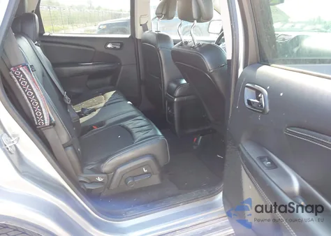 2017 Dodge Journey Crossroad Plus z USA, uszkodzony, nr VIN 3C4PDCGGXHT594652